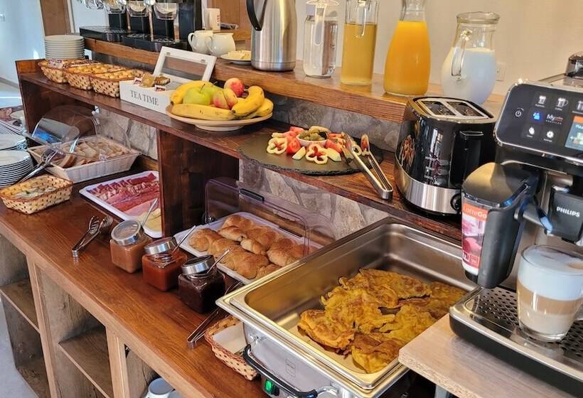 بنسيون Plitvice Lakes Villa Mija