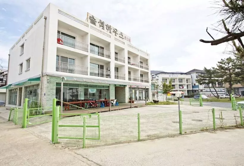 Majatalo Solsum House