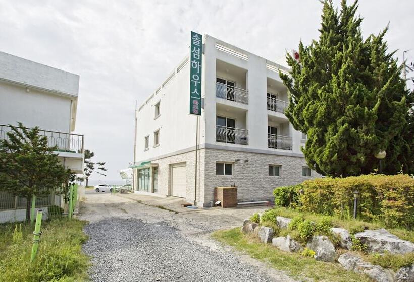 Pensão Solsum House