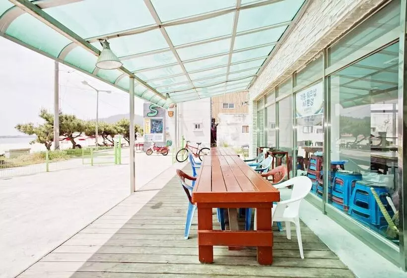 Majatalo Solsum House