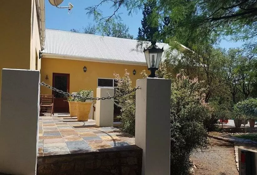 Majatalo Steytlerville Villa Guest House