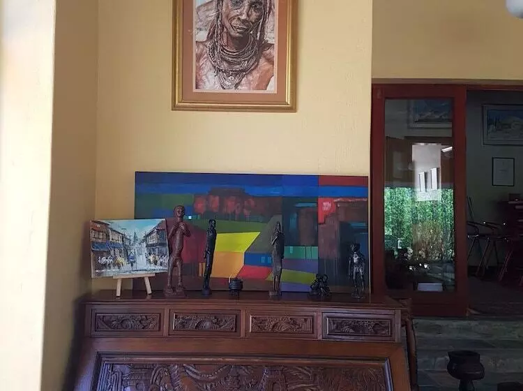 Majatalo Steytlerville Villa Guest House