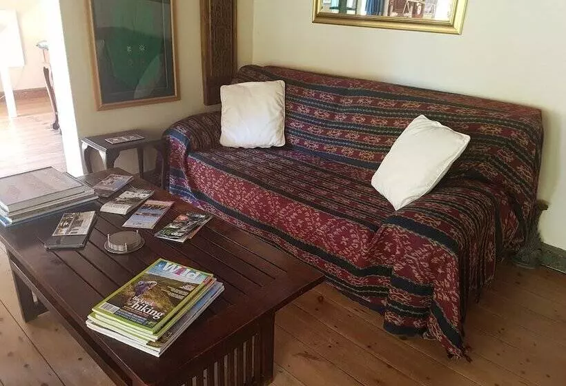 Majatalo Steytlerville Villa Guest House