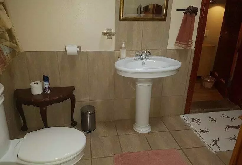 Majatalo Steytlerville Villa Guest House