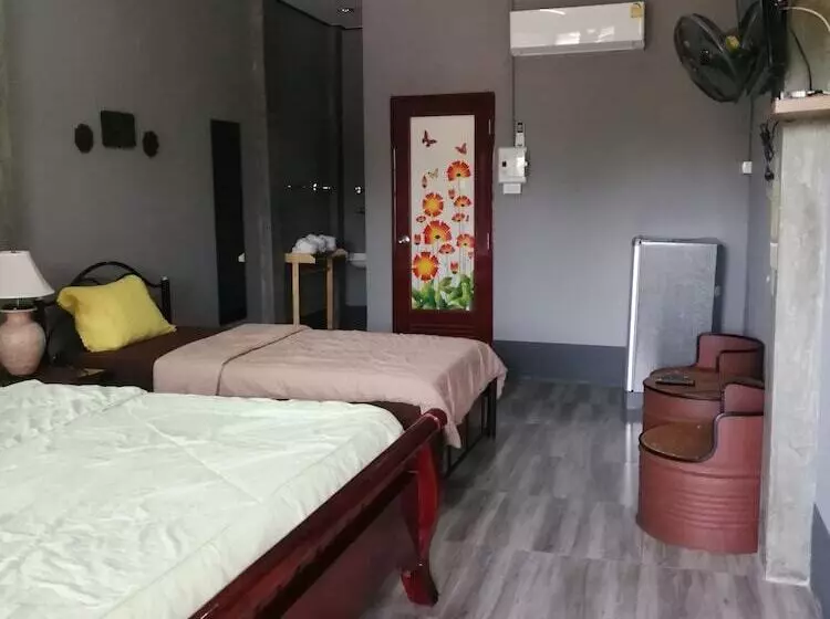 ペンション Yotin Guest House