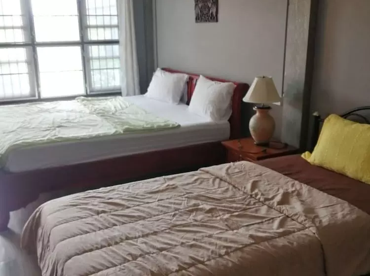 ペンション Yotin Guest House