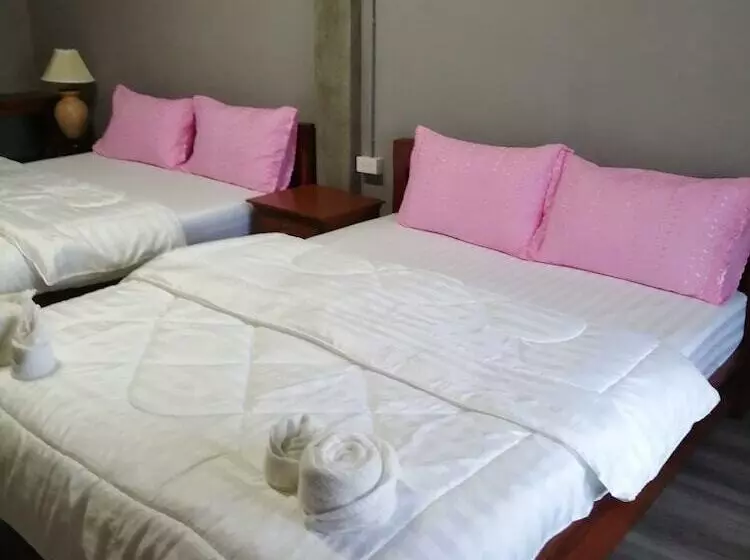 ペンション Yotin Guest House