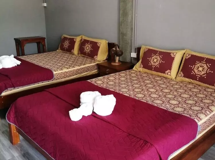 ペンション Yotin Guest House