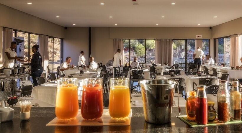 Springbok Inn By Country Hotels