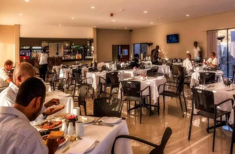 Springbok Inn By Country Hotels