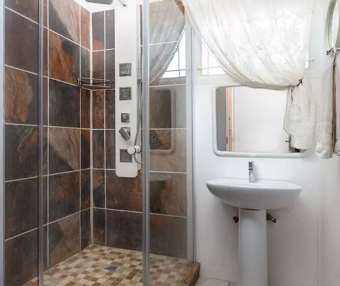 Gariep Dam Sunrose Group Of Guest Houses