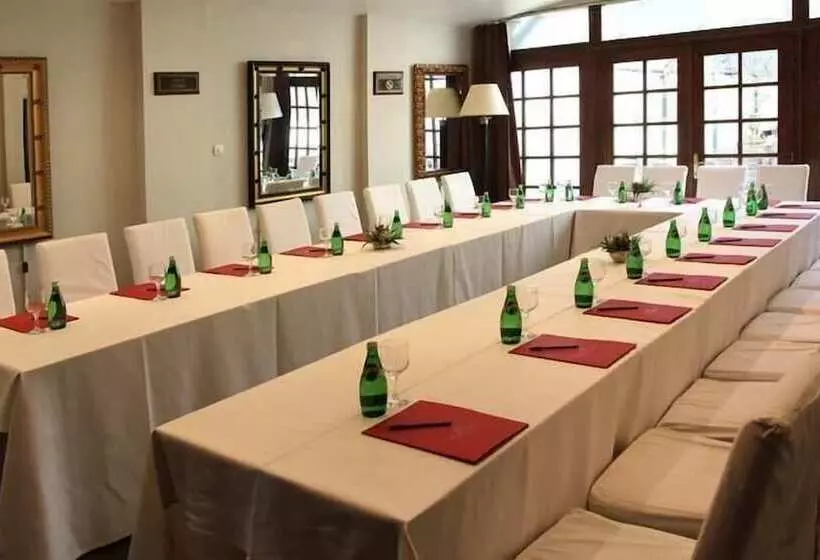 هتل Arc De Triomphe By Residence S