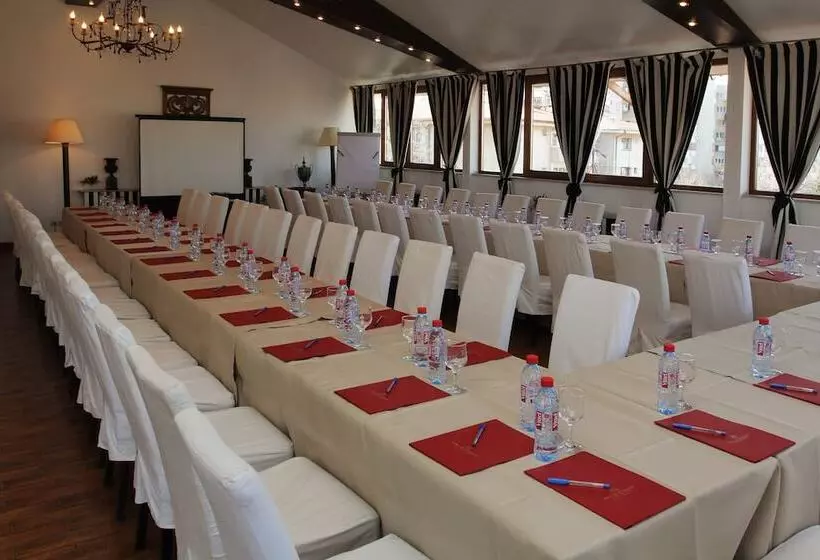 هتل Arc De Triomphe By Residence S