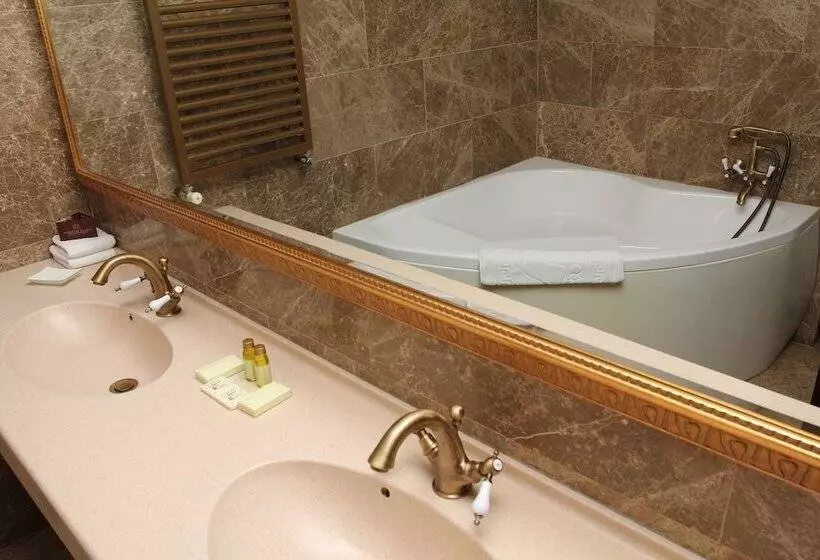 هتل Arc De Triomphe By Residence S