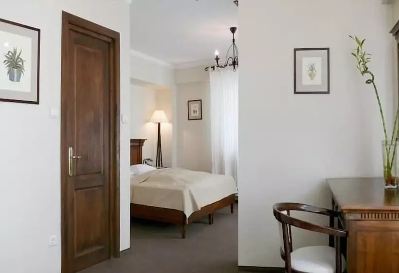 هتل Arc De Triomphe By Residence S