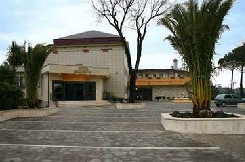 בית מלון כפרי Belvedere Mentana