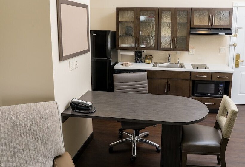 فندق Candlewood Suites Saint Joseph   Benton Harbor, An Ihg