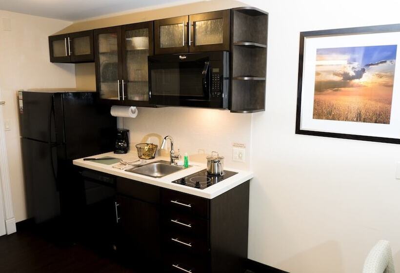 فندق Candlewood Suites Saint Joseph   Benton Harbor, An Ihg