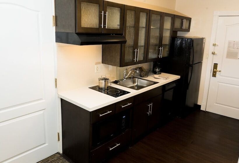 فندق Candlewood Suites Saint Joseph   Benton Harbor, An Ihg