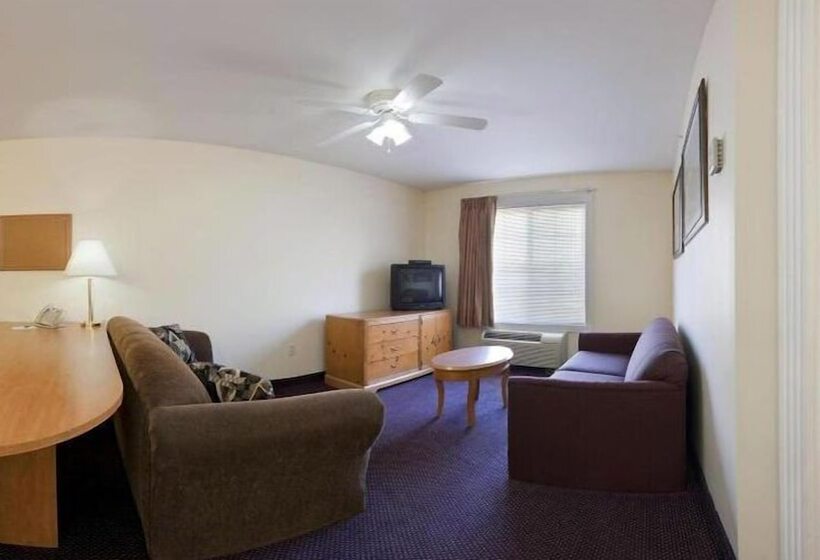 فندق Candlewood Suites Saint Joseph   Benton Harbor, An Ihg