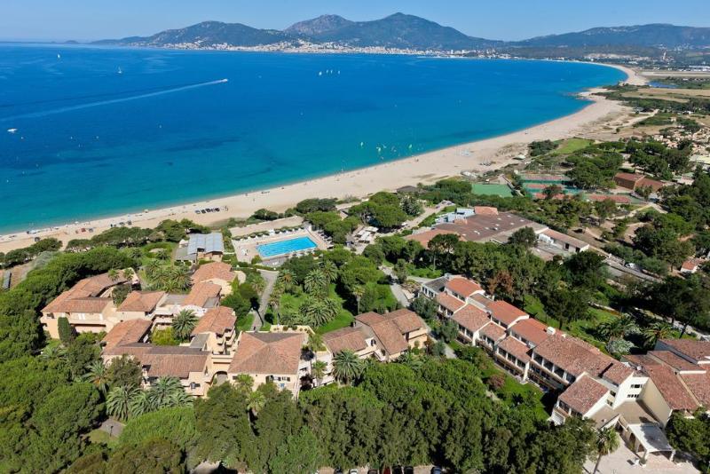 酒店 Club Marina Viva