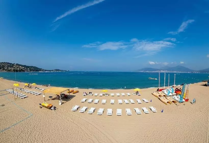 酒店 Club Marina Viva