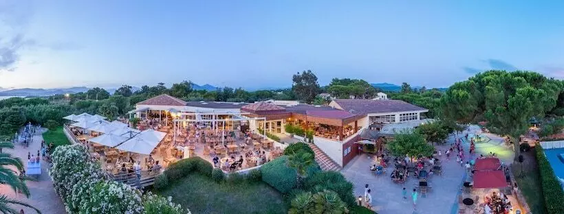 酒店 Club Marina Viva