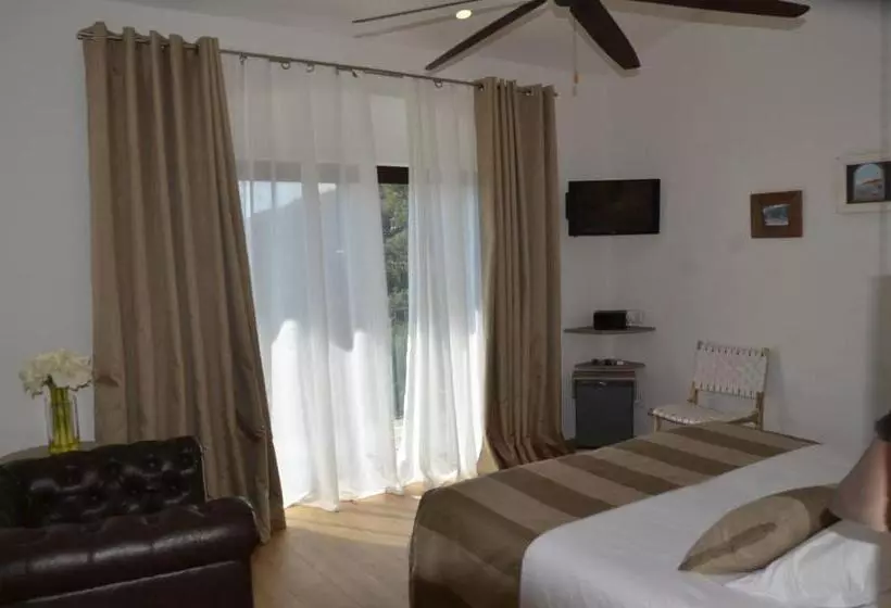 ホテル Galena Mas Comangau