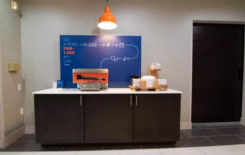 酒店 Holiday Inn Express & Suites Indianapolis Northwest, An Ihg