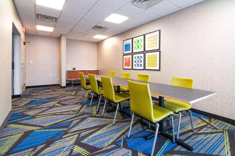 酒店 Holiday Inn Express & Suites Indianapolis Northwest, An Ihg