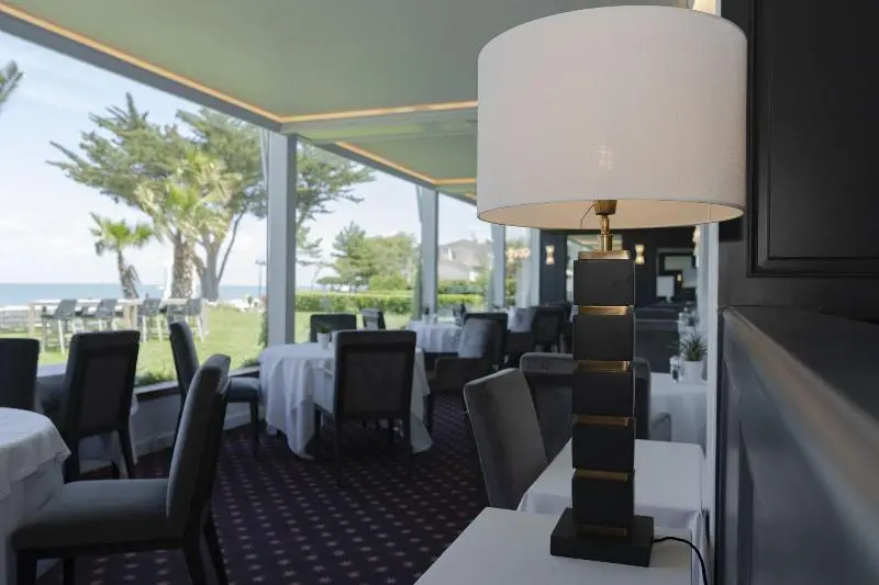 Hotelli Hr Hôtel & Spa Marin