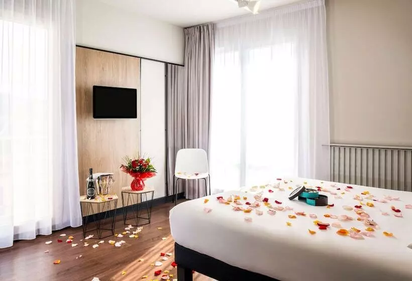 ホテル Ibis Centre Millau