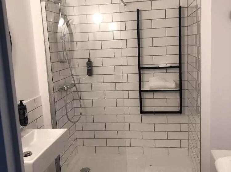 ホテル Ibis Centre Millau