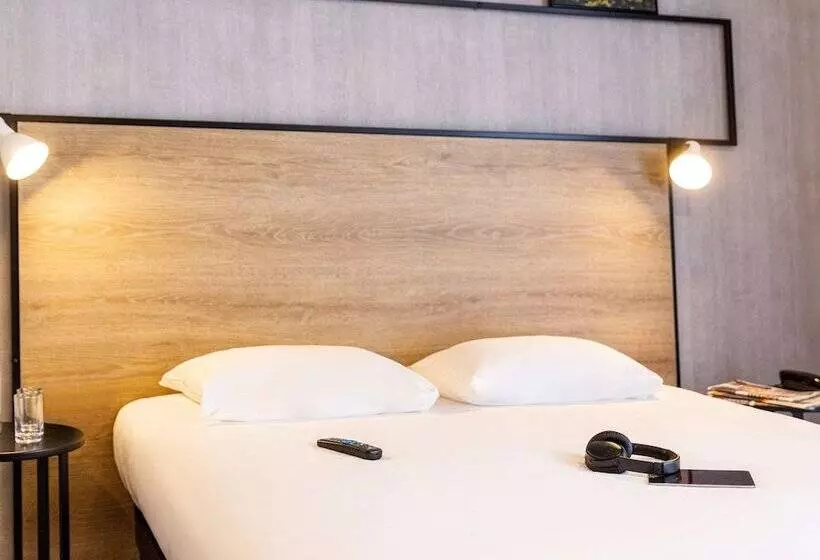 ホテル Ibis Centre Millau