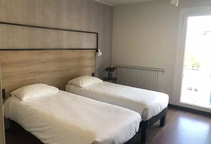 ホテル Ibis Centre Millau