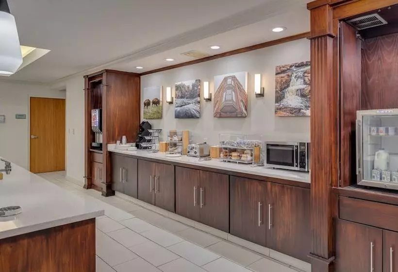 Отель Mysuites Lawton