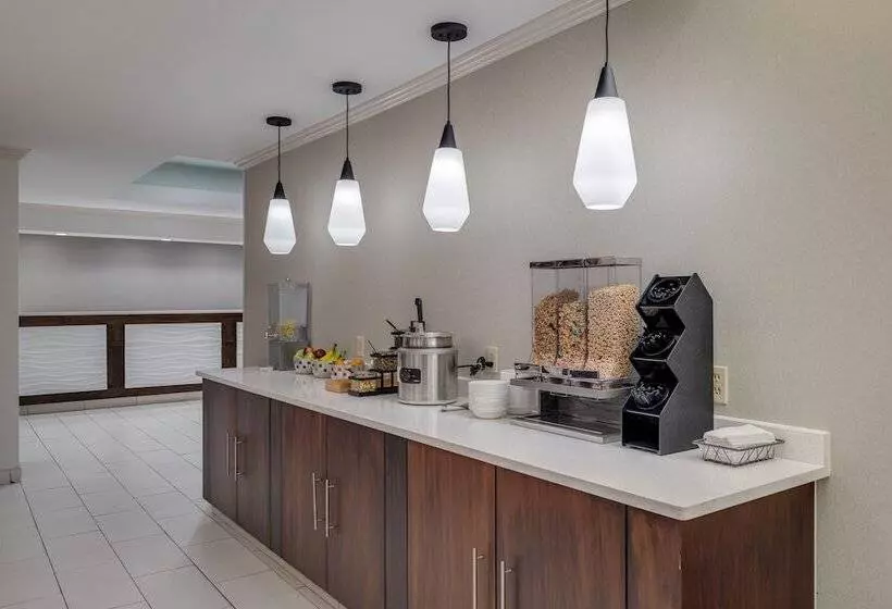 Отель Mysuites Lawton