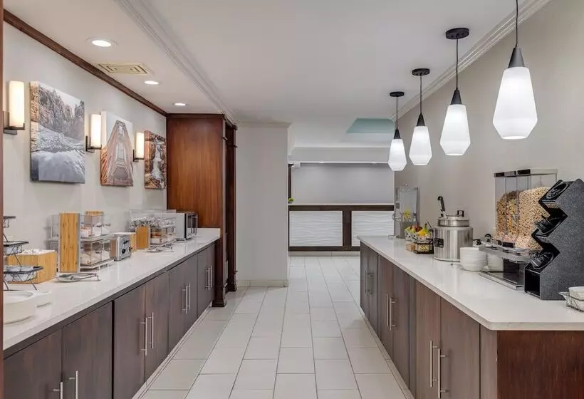 Отель Mysuites Lawton