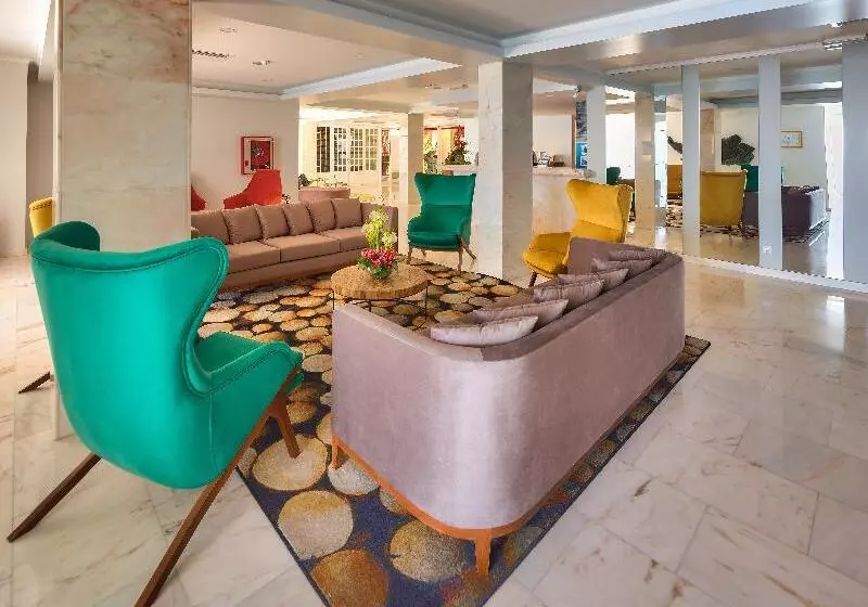 בית מלון כפרי Orca Praia