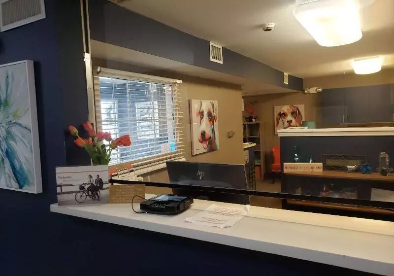 هتل Sonesta Simply Suites Detroit Ann Arbor