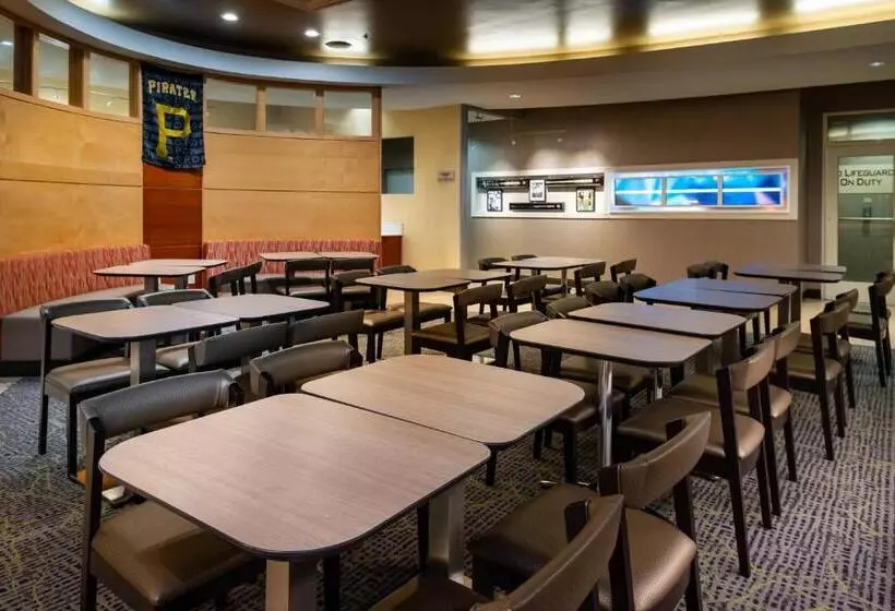 هتل Springhill Suites By Marriott Pittsburgh North Shore
