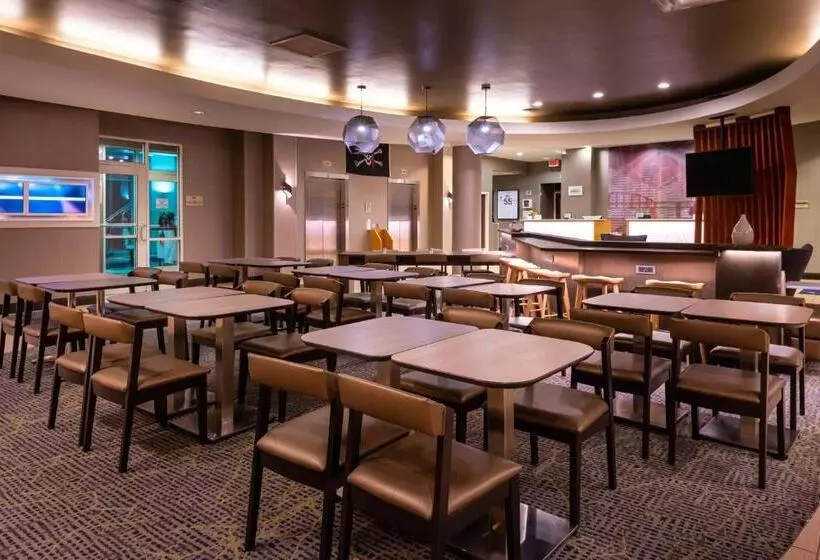 هتل Springhill Suites By Marriott Pittsburgh North Shore