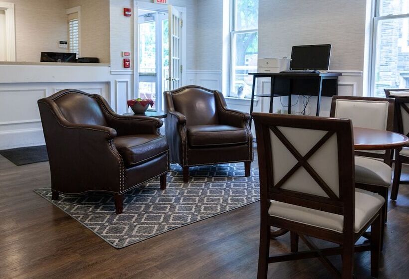 ホテル The Conwell Inn