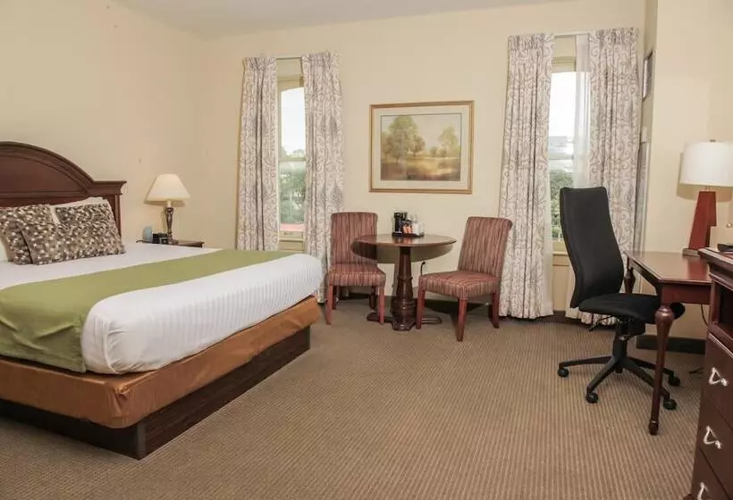 Отель The Conwell Inn