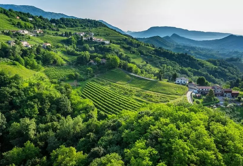 Отель Villa Abbazia Relais & Chateaux