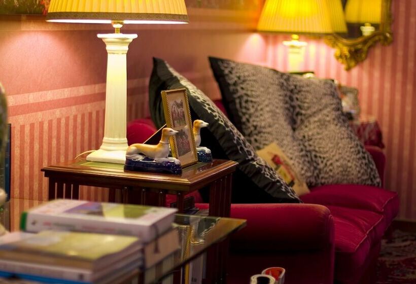 فندق Villa Abbazia Relais & Chateaux