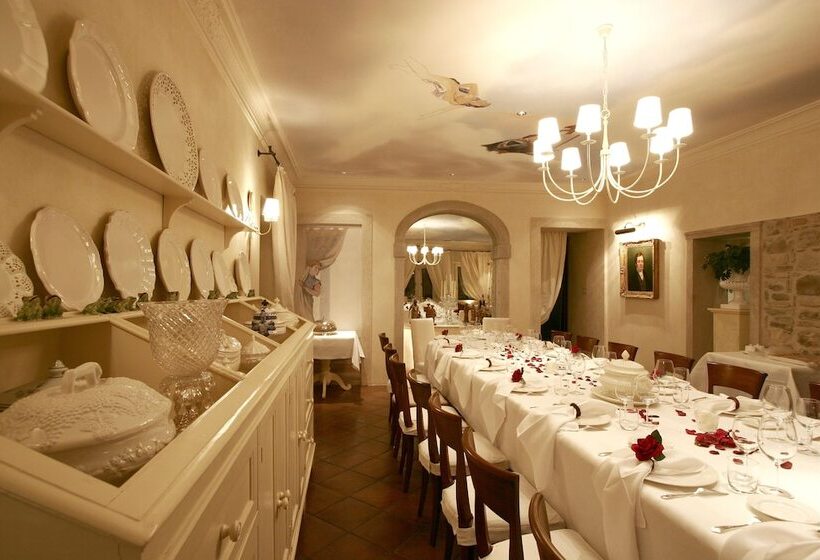 فندق Villa Abbazia Relais & Chateaux