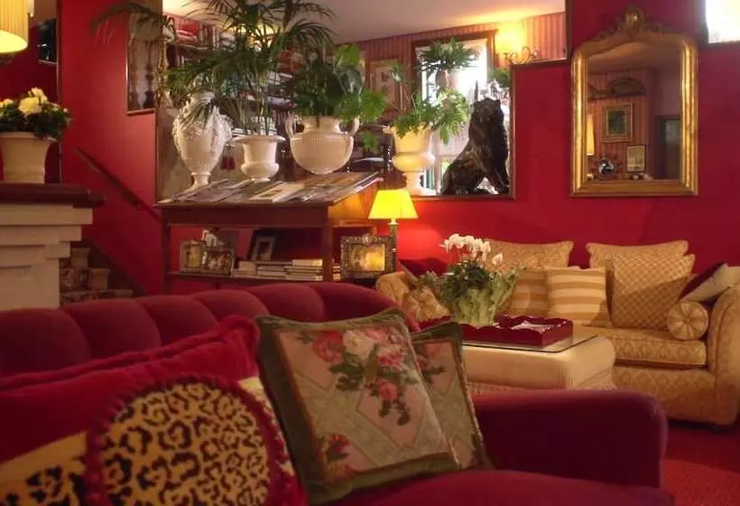 Отель Villa Abbazia Relais & Chateaux