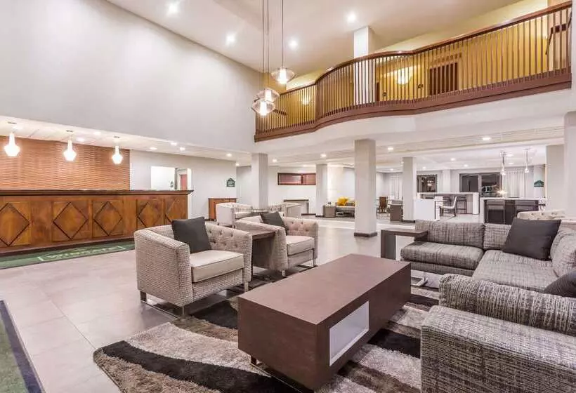 فندق Wingate By Wyndham Greenville Airport