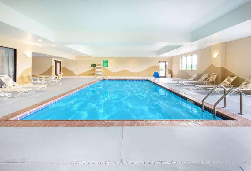 هتل Wingate By Wyndham Indianapolis Airport Plainfield